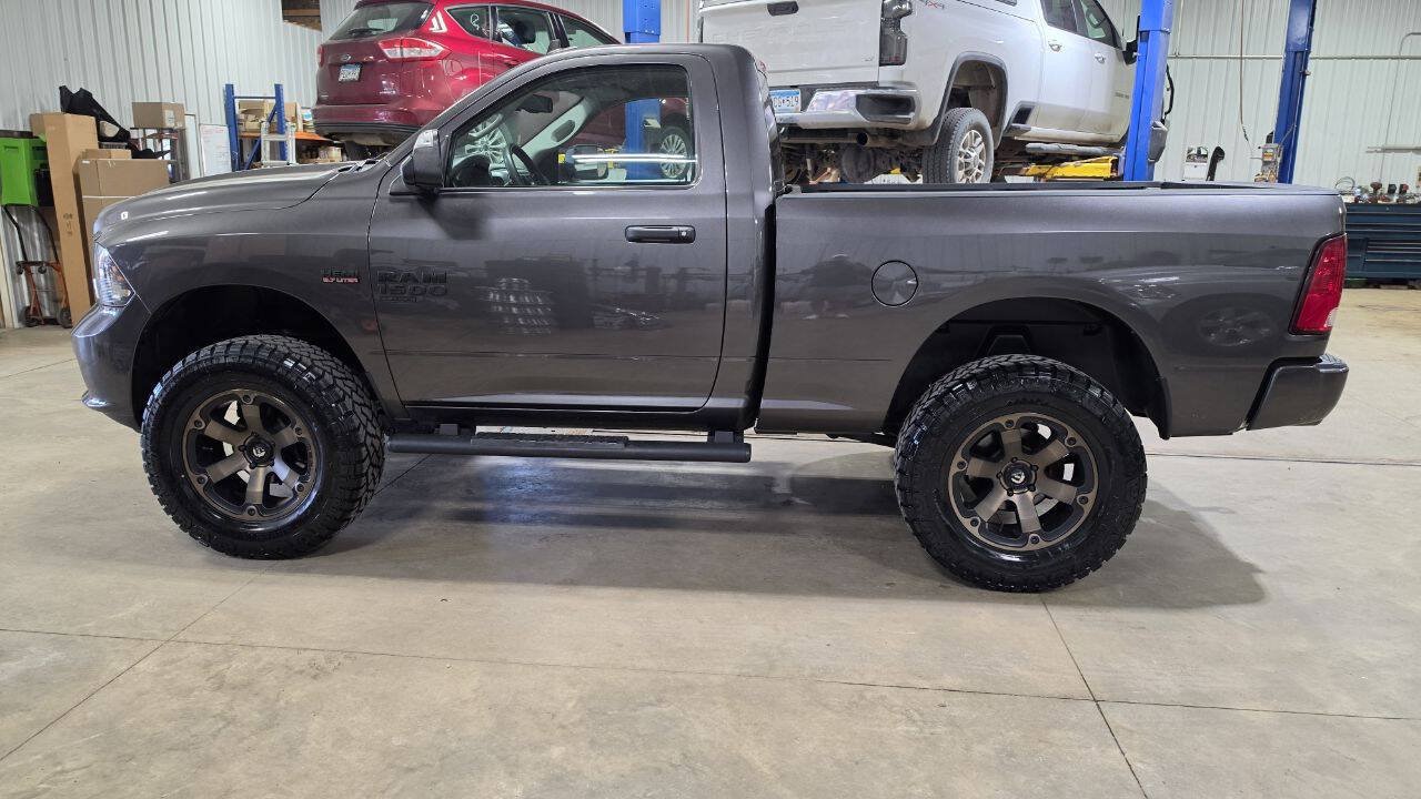 Used 2022 RAM 1500 Express w/ Express Value Package AWD/4WD image 5