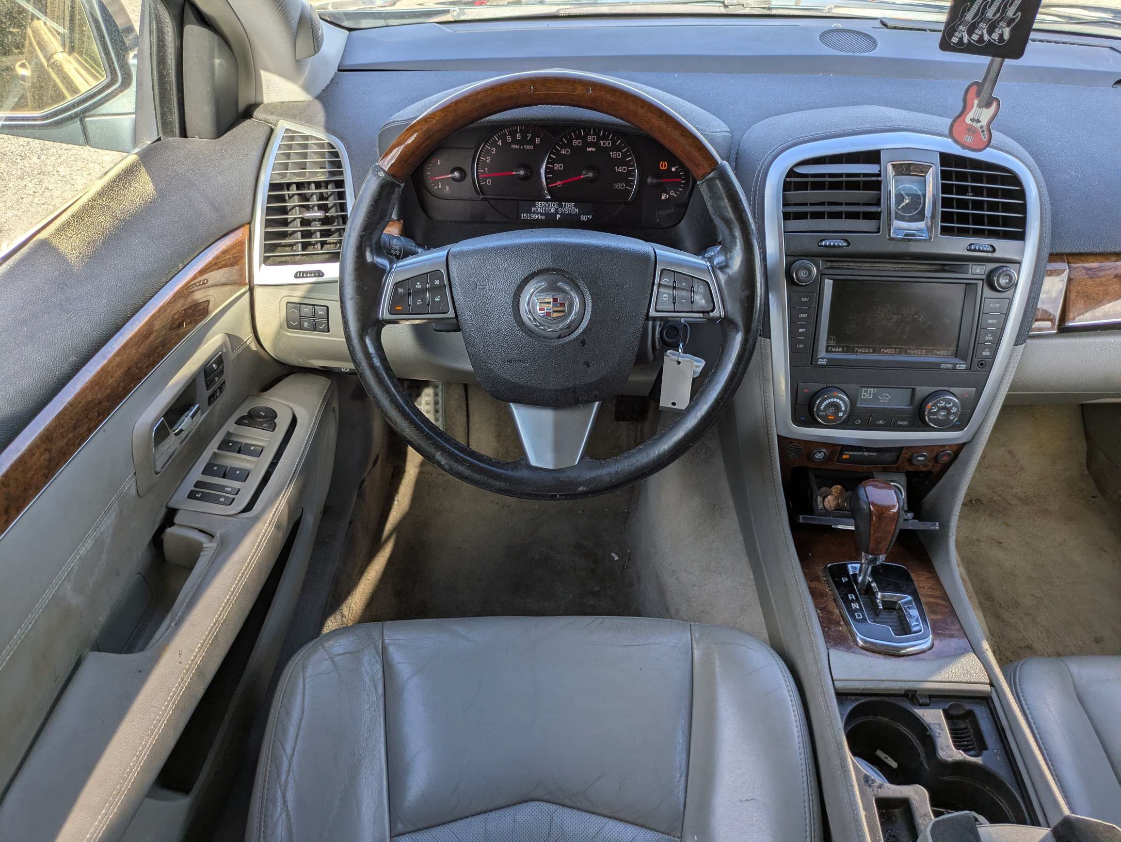 Used 2009 Cadillac SRX AWD w/ Third Row Seating Package image 16