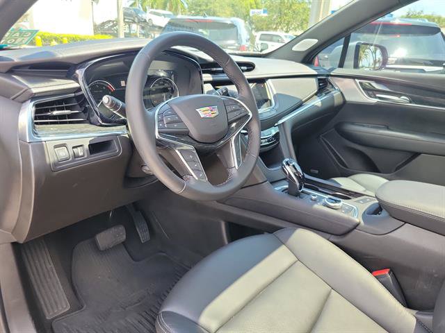 Certified 2023 Cadillac XT5 Premium Luxury FWD image 16