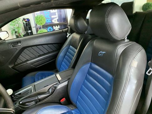Used 2012 Ford Mustang GT w/ Security Pkg RWD image 11