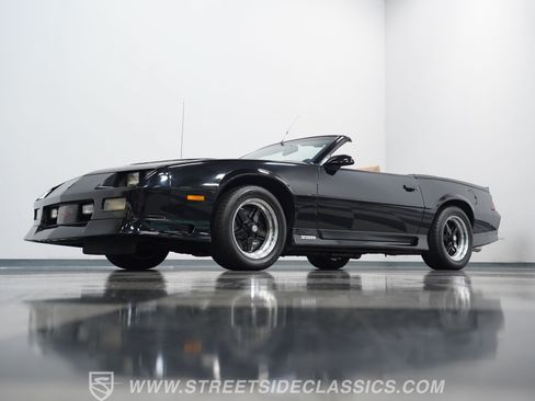 Used 1991 Chevrolet Camaro Z28 RWD image 22