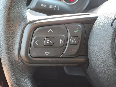 Used 2024 Jeep Gladiator Sport AWD/4WD image 17
