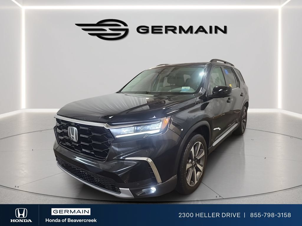 Used 2025 Honda Pilot Elite image 2