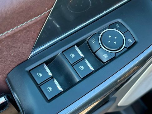 Certified 2022 Ford F150 Lariat w/ Equipment Group 502A High image 32