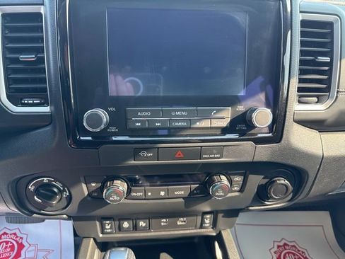 Used 2024 Nissan Frontier SV w/ Hardbody Edition image 19