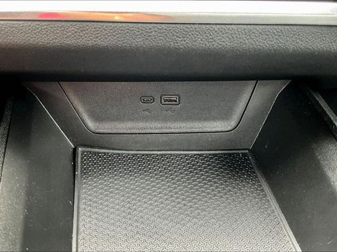 Used 2025 Chevrolet Equinox LT AWD/4WD image 16