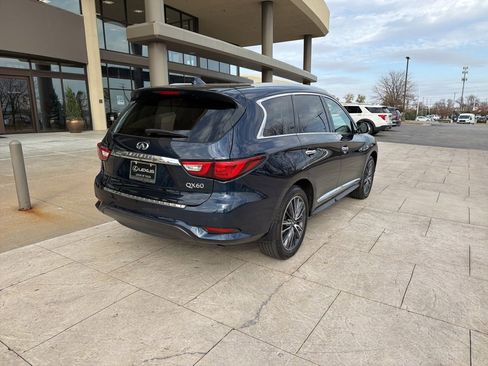Used 2017 INFINITI QX60 AWD w/ Premium Plus Package image 3