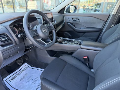 Certified 2023 Nissan Rogue S image 9