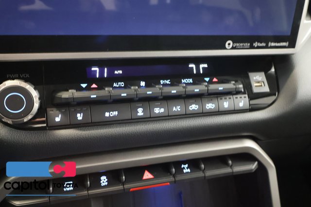 Used 2022 Toyota Tundra Limited w/ TRD Off-Road Package AWD/4WD image 20
