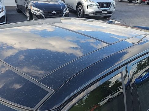 Used 2017 Nissan Maxima Platinum w/ Medallion Package image 5