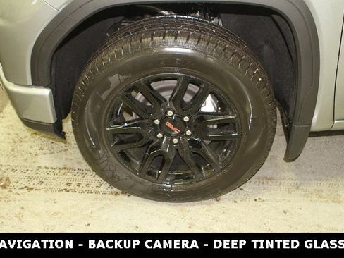 New 2025 GMC Sierra 1500 Elevation image 12