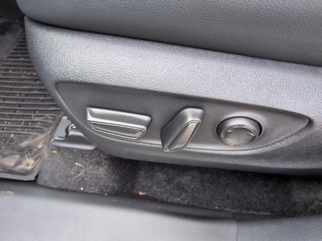 Used 2026 Toyota Grand Highlander XLE FWD image 14