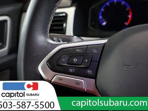 Used 2021 Volkswagen Atlas SEL Premium image 19