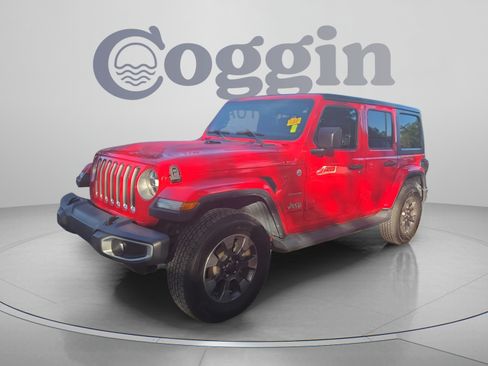 Used 2018 Jeep Wrangler Unlimited Sahara w/ Dual Top Group AWD/4WD image 1
