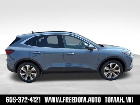 Used 2025 Ford Escape Platinum AWD/4WD image 6