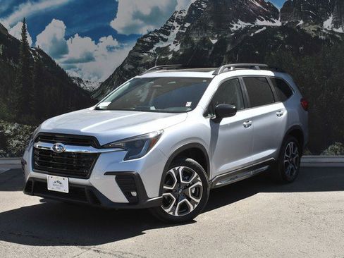 Used 2025 Subaru Ascent Limited w/ Popular Package #2 image 6