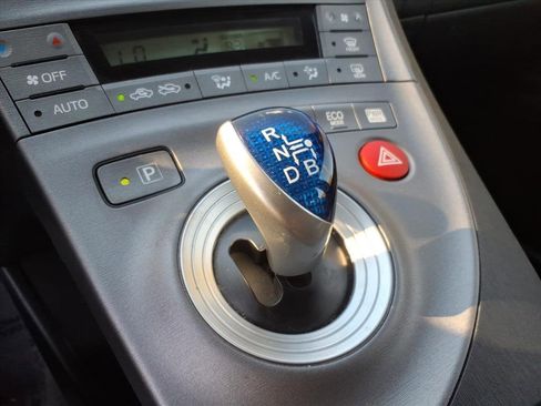 Used 2014 Toyota Prius One image 12