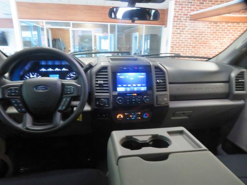 Used 2020 Ford F250 XL w/ STX Appearance Package AWD/4WD image 46