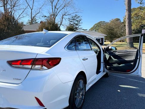 Used 2018 Hyundai Sonata Limited image 6