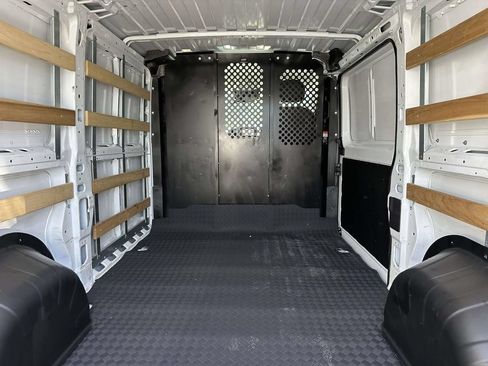 Used 2025 RAM ProMaster 2500 w/ U-Haul Equipment Group FWD image 8