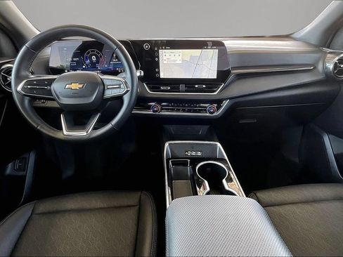 Used 2025 Chevrolet Equinox LT w/ Convenience Package II AWD/4WD image 7
