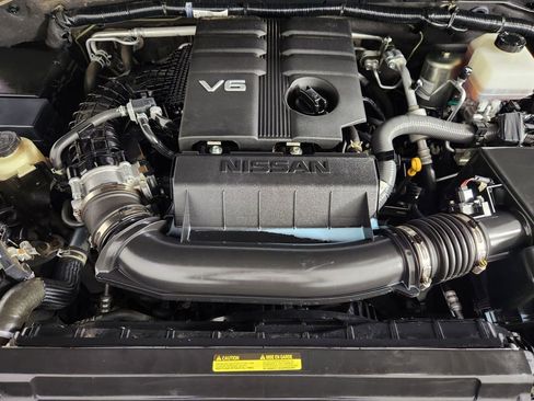 Used 2022 Nissan Frontier PRO-4X AWD/4WD image 30