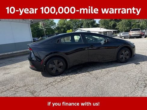 Used 2025 Toyota Prius LE FWD image 16