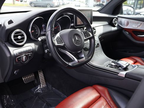Used 2019 Mercedes-Benz GLC 300 4MATIC Coupe image 12