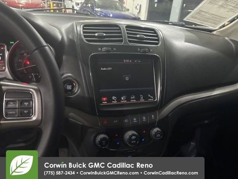 Used 2018 Dodge Journey Crossroad image 19