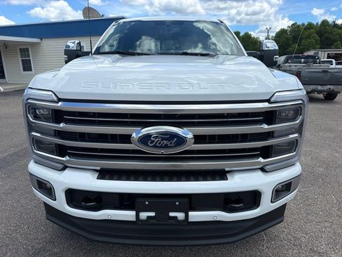 New 2026 Ford F250 Platinum w/ Platinum Plus Package AWD/4WD image 2