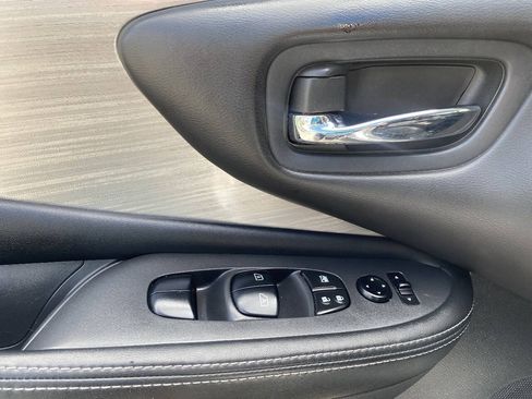 Used 2017 Nissan Murano S w/ Navigation Package AWD/4WD image 13