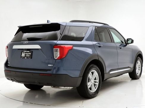 Used 2020 Ford Explorer XLT image 9