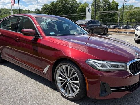 Used 2023 BMW 530i xDrive w/ Convenience Package AWD/4WD image 4