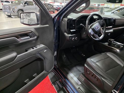 Used 2022 GMC Sierra 1500 SLT w/ SLT Convenience Package image 14