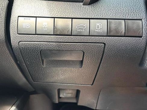 Used 2024 Toyota Camry SE FWD image 15