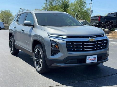 New 2026 Chevrolet Equinox LT w/ Safety and Technology Package AWD/4WD image 19