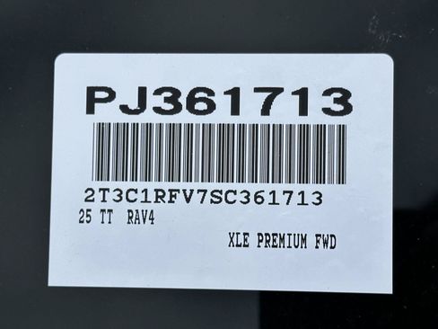 Used 2025 Toyota RAV4 XLE Premium FWD image 15