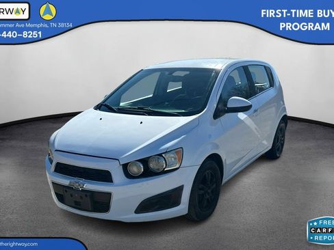 Used 2014 Chevrolet Sonic LT image 1