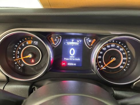 Used 2022 Jeep Wrangler Sport image 24