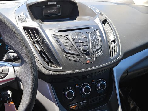 Used 2016 Ford Escape SE FWD image 19