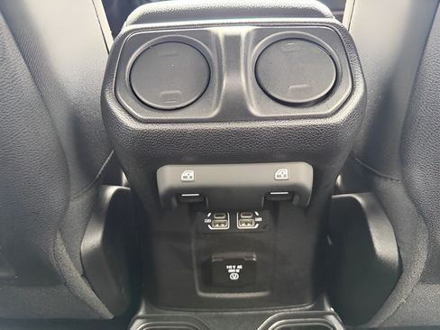 Used 2021 Jeep Gladiator Rubicon AWD/4WD image 29