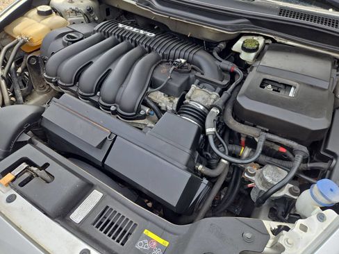 Used 2007 Volvo V50 2.4i image 13