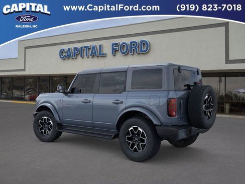 New 2025 Ford Bronco Outer Banks image 4