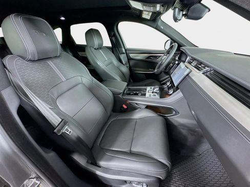 Used 2026 Jaguar F-PACE R-Dynamic S AWD/4WD image 30