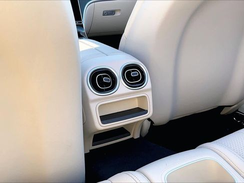 Used 2025 Mercedes-Benz CLE 300 4MATIC Cabriolet image 37