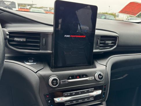 Used 2020 Ford Explorer ST w/ Premium Technology Package AWD/4WD image 12