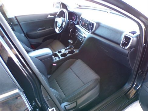 Used 2020 Kia Sportage LX FWD image 22