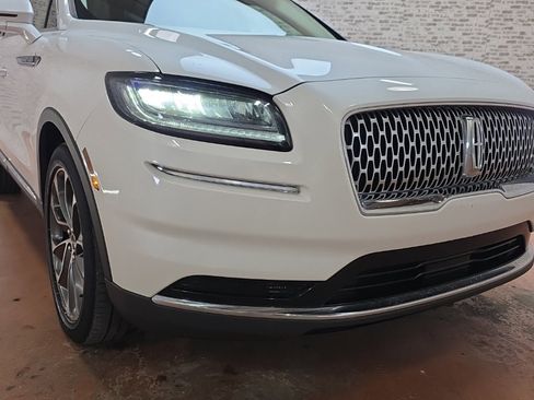 Used 2022 Lincoln Nautilus Reserve image 7