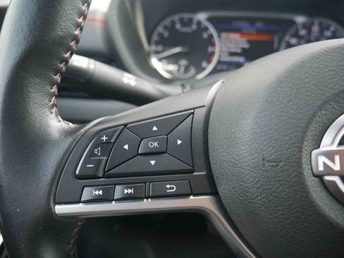 Used 2024 Nissan Sentra SR FWD image 31