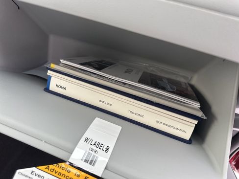 New 2026 Hyundai Kona SE image 28